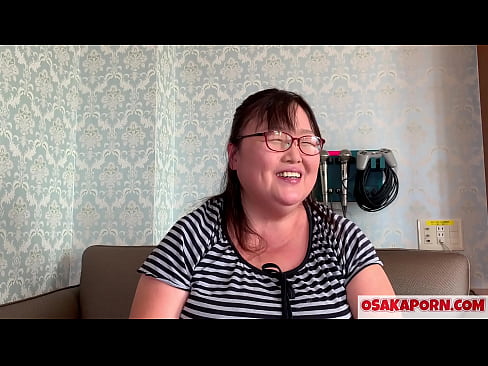❤️ Ama japoniar lodiak bere titi erraldoiak erakusten ditu eta sexu jostailu batekin gozatzen du. 51 urteko ama asiar batek bere sexu-esperientziaz hitz egiten du. Yukiko 1 OSAKAPORN milf gantz Porno ederra gugan ❌️❤